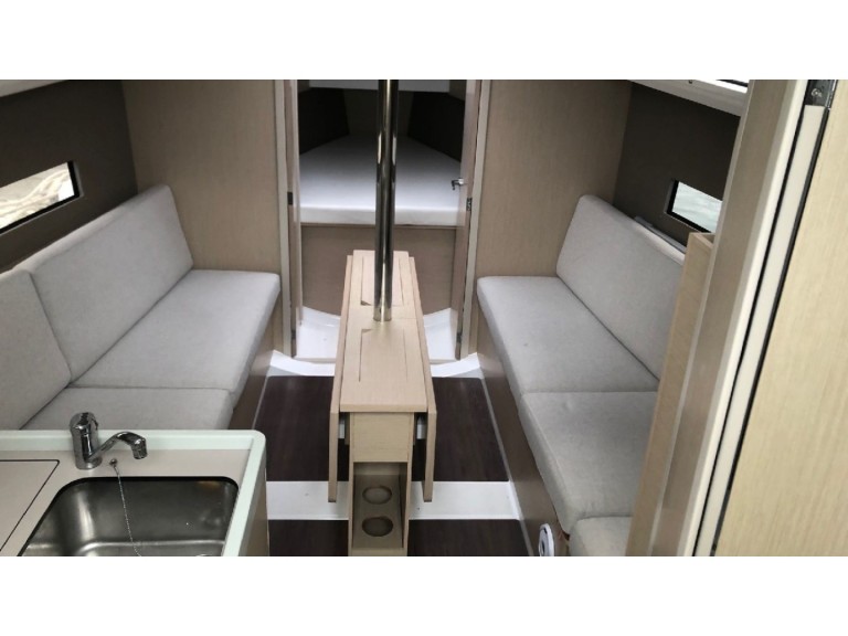 Sailboat rental with or without captain Bénéteau Saint-Quay-Portrieux