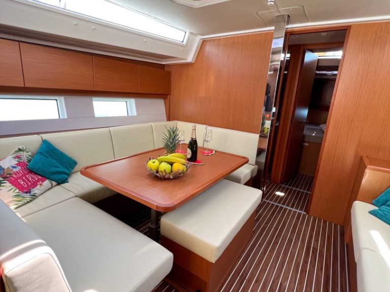 Boat rental Bavaria Bavaria C45 in Bocca di Magra on Samboat