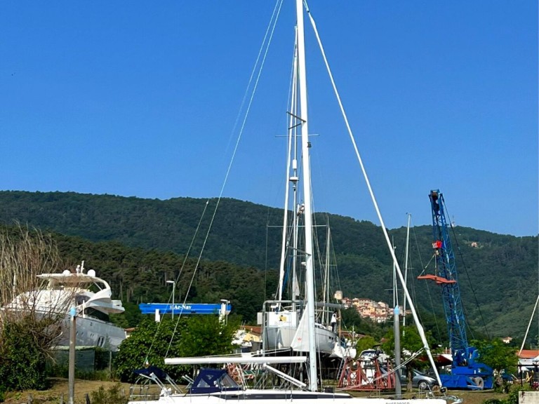 Sailboat rental with or without captain Bavaria Bocca di Magra