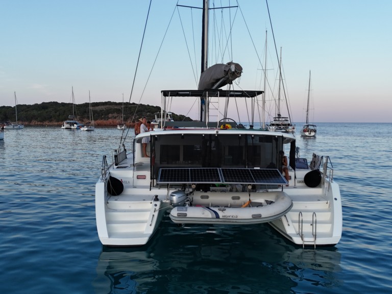 Boat rental Lagoon Lagoon 450 F in Nettuno on Samboat