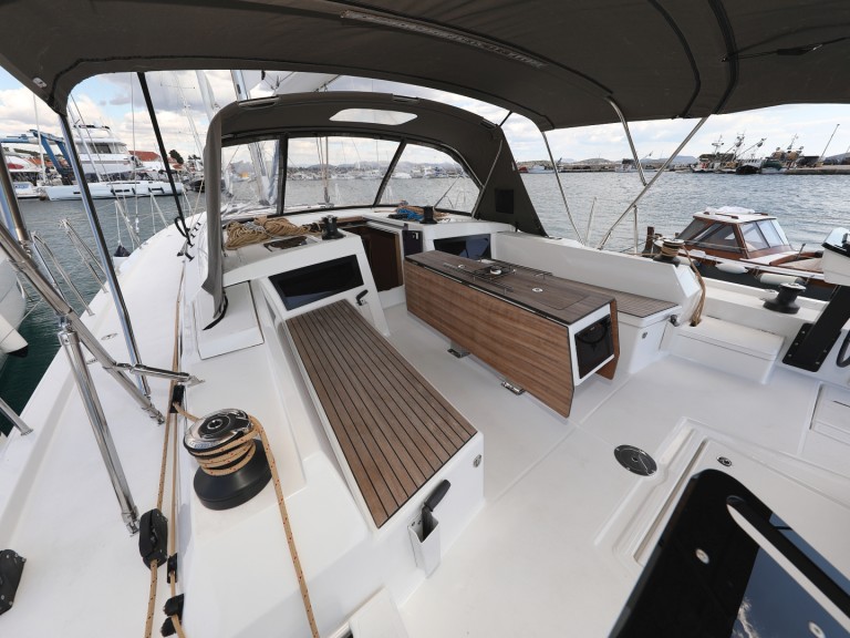 Dufour Dufour 470 in Punat on SamBoat