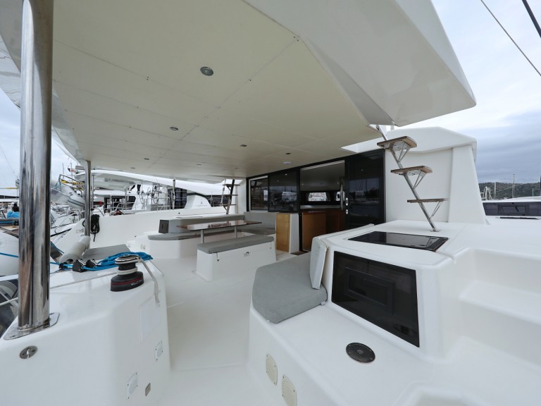 Dufour Dufour Catamarans 48 Sail in Šibenik on SamBoat