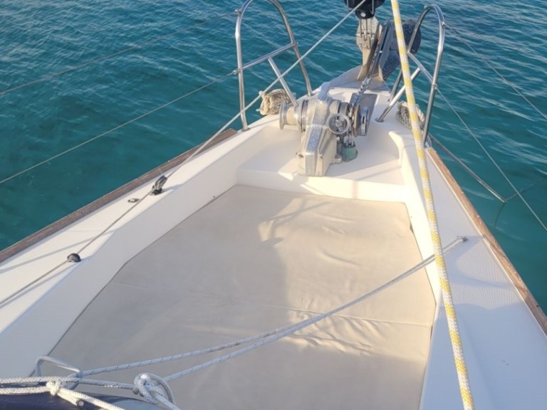 Sailboat rental in Primošten - Dufour Atoll 50