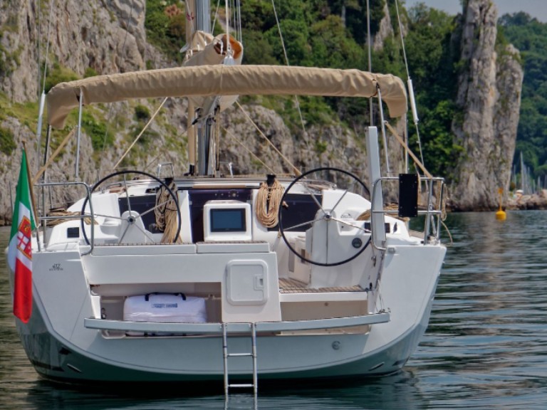 Yacht charter Arzon cheap DUFOUR 412