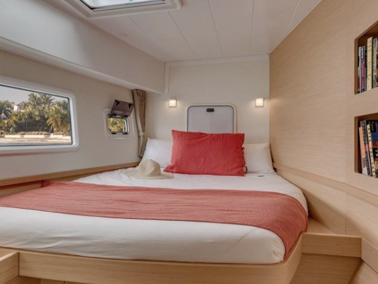 Catamaran rental in Bas du Fort - Lagoon Lagoon 42