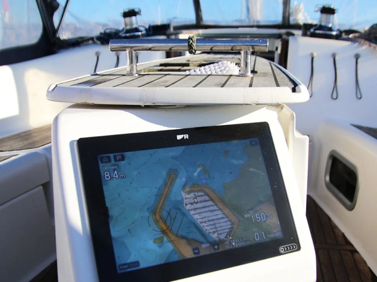 Yacht charter Saint-Quay-Portrieux cheap Oceanis 40