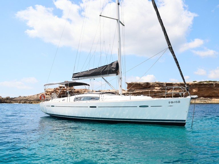 Boat rental Bénéteau Oceanis 43 in Ibiza Town on Samboat