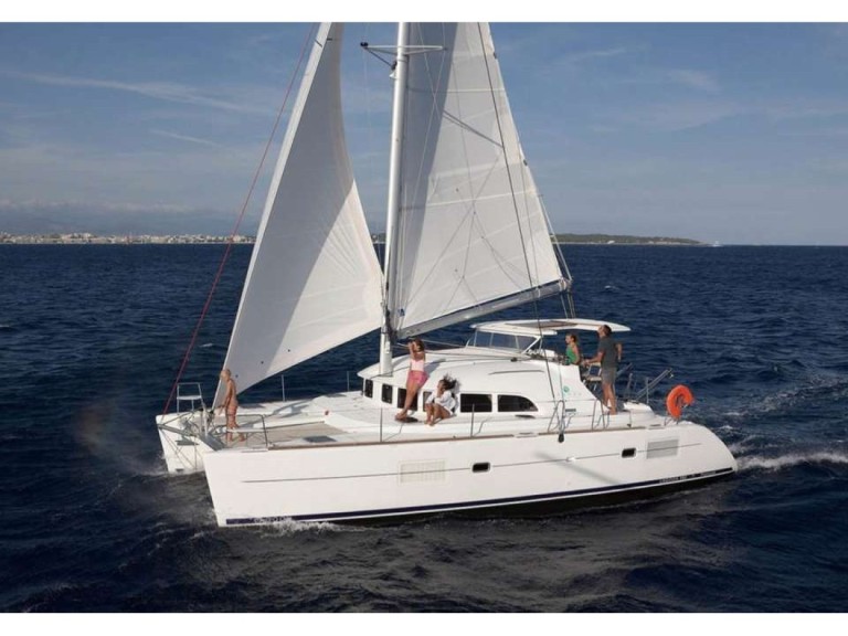 Yacht charter Betina cheap Lagoon 380