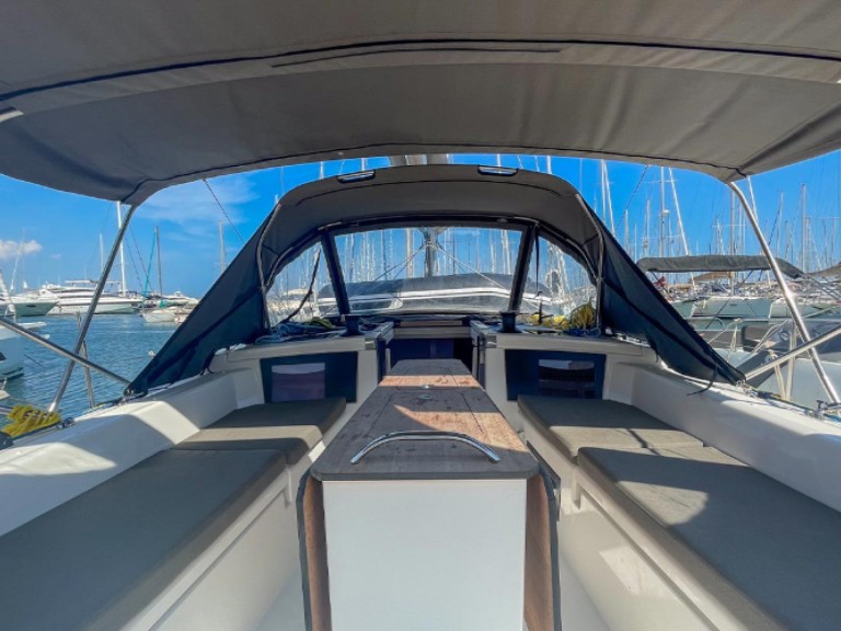 Sailboat rental in Hyères - 3 DUFOUR 41