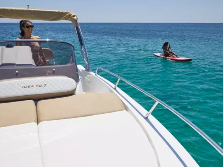 Motorboat for rent Empuriabrava at the best price