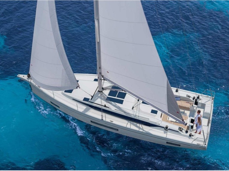 Sailboat rental in Nikiána - Bavaria Cruiser 46