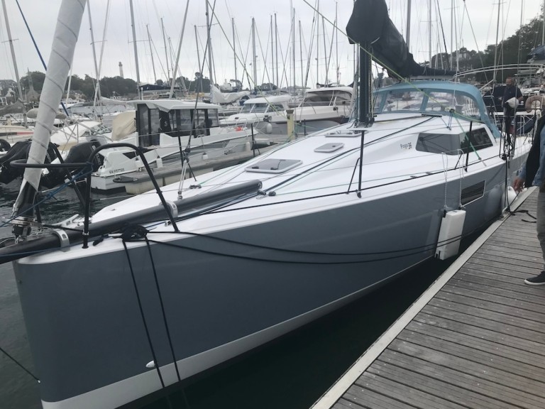 Bareboat Rental Sailboat Pogo Structures with a boat licence