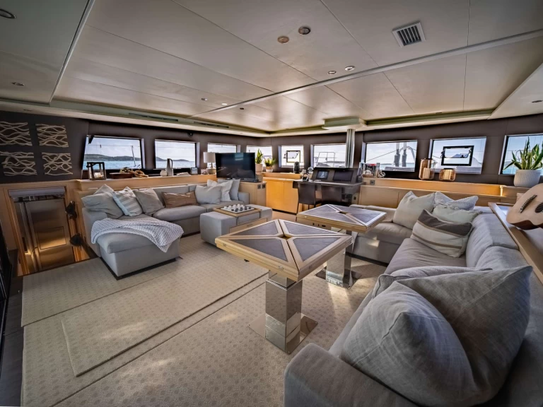 Lagoon ASCENSION charter bareboat or captained in  Saint Vincent and the Grenadines