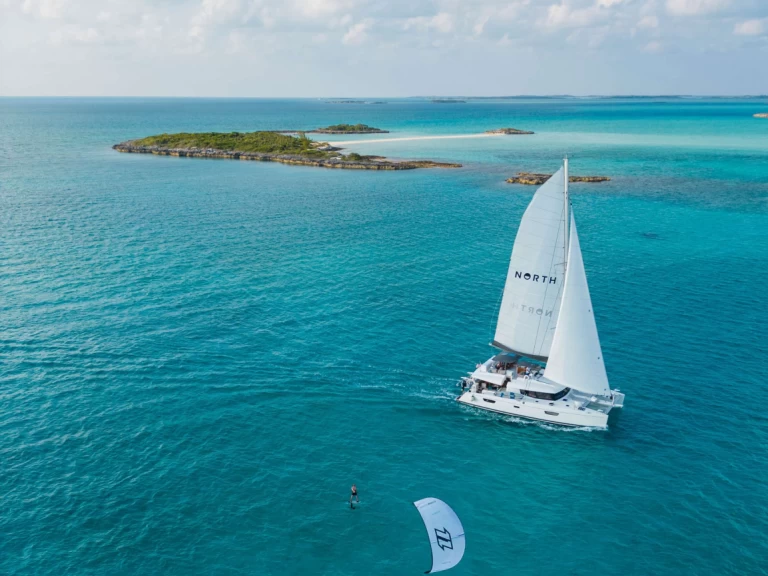 Boat rental Fountaine Pajot WIND CHASER I in Bahamas on Samboat