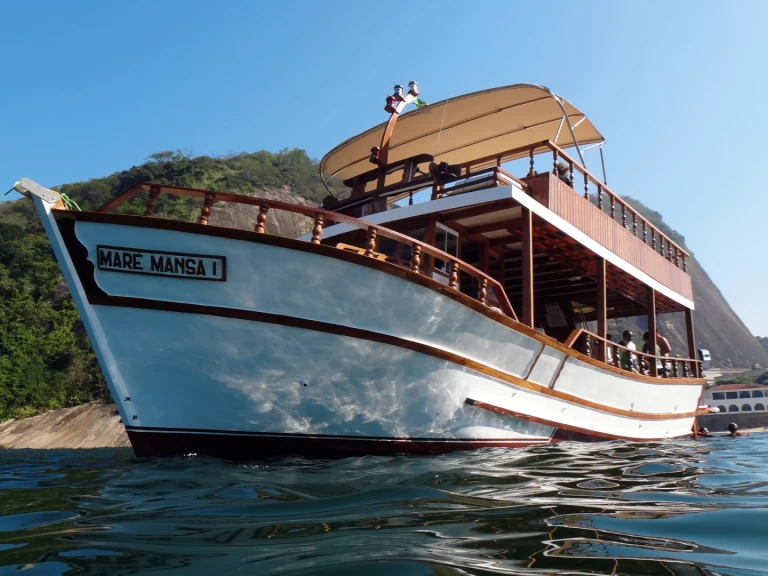Motorboat for rent Rio de Janeiro at the best price