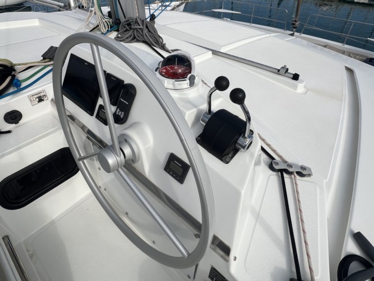 Chantier Catana Bali 4.2 Open Space in Palma de Mallorca on SamBoat