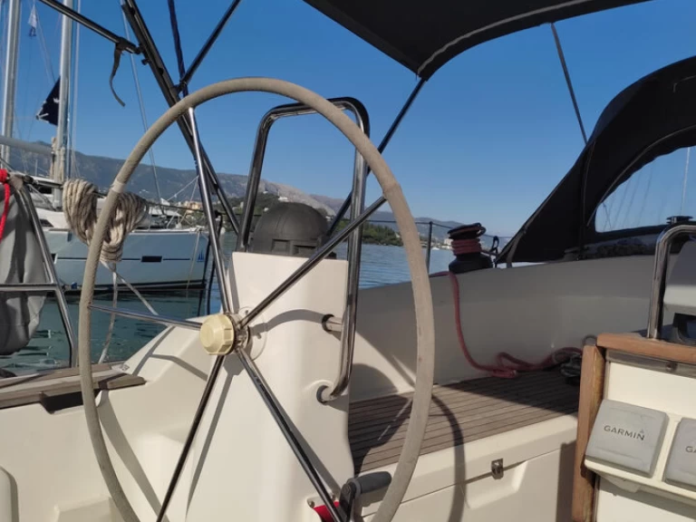 Sailboat rental in Gouvia - Bavaria Cruiser 40