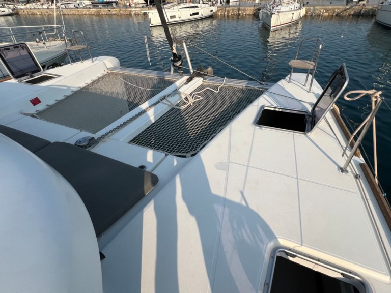 Bareboat Rental Catamaran Lagoon with a boat licence