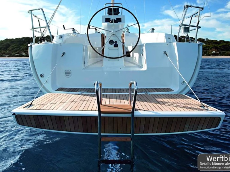 Boat rental Bavaria Cruiser 32 in Heiligenhafen on Samboat