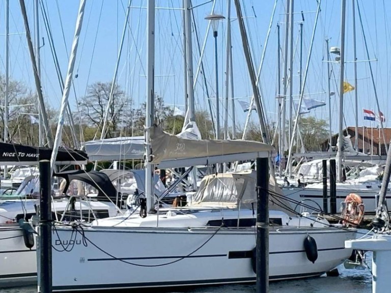 Rent a Dufour Dufour 310 Heiligenhafen