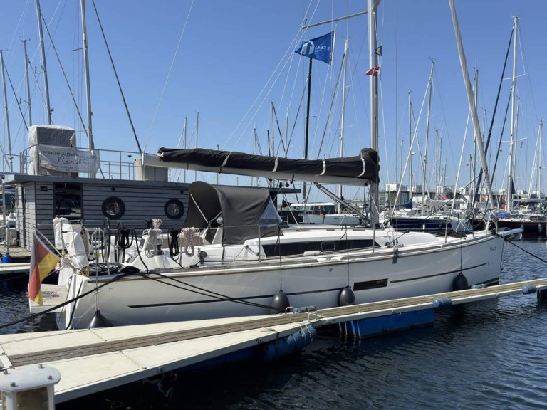 Boat rental Dufour Dufour 350 Grand Large in Flensburg on Samboat
