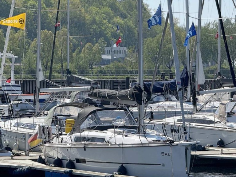 Sailboat rental with or without captain Dufour Flensburg
