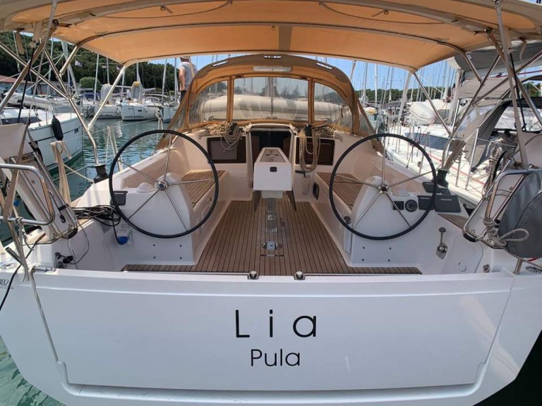 Boat rental Dufour Dufour 382 Grand Large in Barth on Samboat