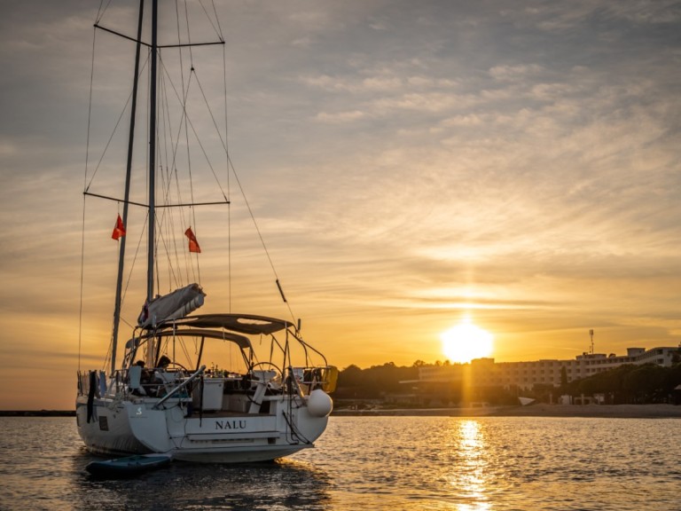 Bénéteau Oceanis 46.1 charter bareboat or captained in  Pomer