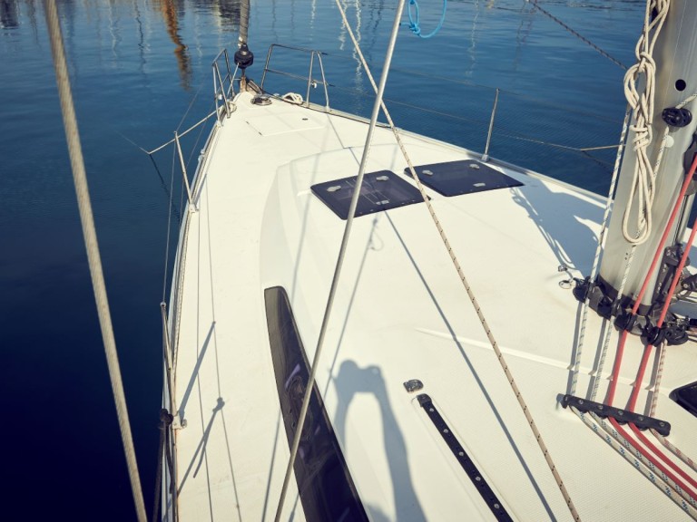 Sailboat for rent Pula at the best price