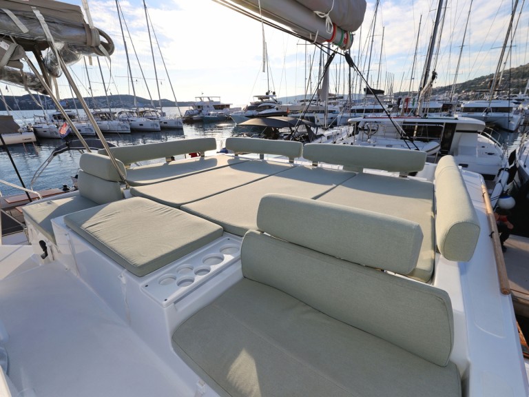 Bareboat Rental Catamaran Bali with a boat licence