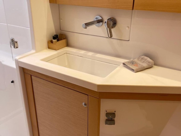 Catamaran rental with or without captain Lagoon Rogoznica