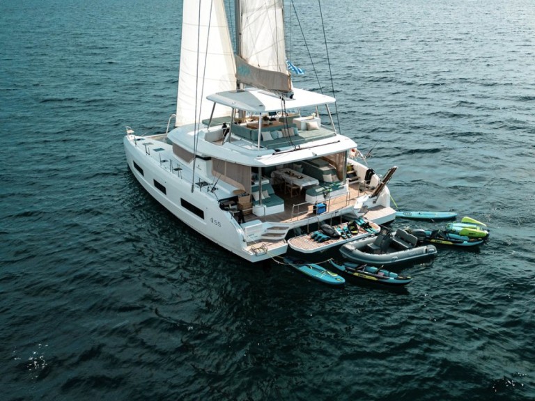 Catamaran rental in Alimos - Lagoon Lagoon 55