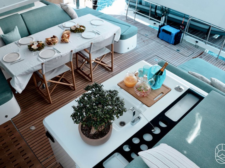 Boat rental Lagoon Lagoon 55 in Alimos on Samboat