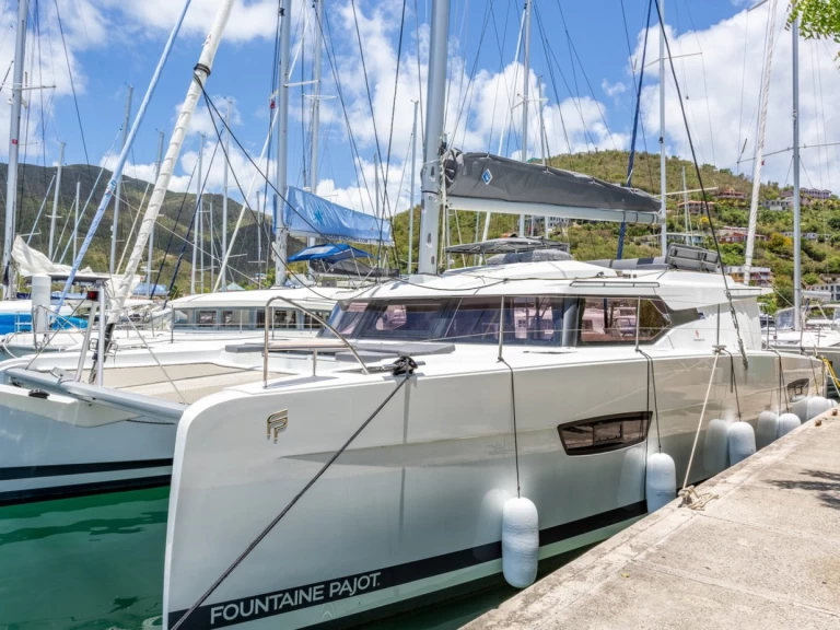 Catamaran rental in Road Town - Fountaine Pajot Elba 45