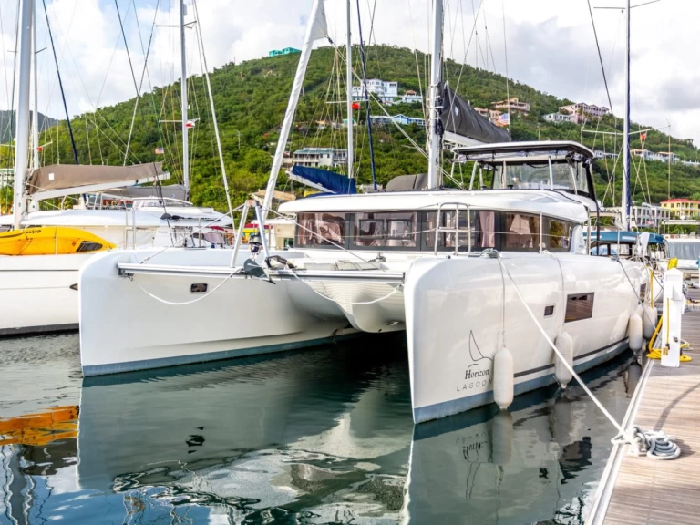 Catamaran rental in Road Town - Lagoon Lagoon 42