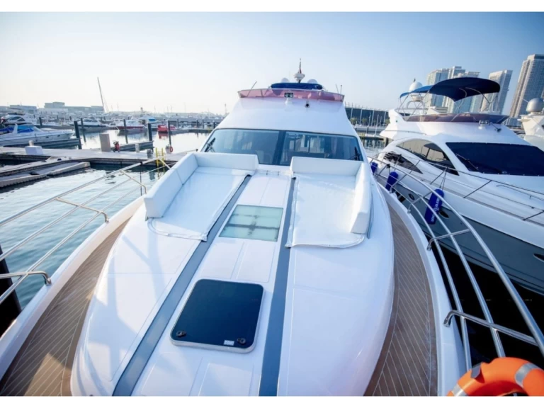 Yacht charter Dubai cheap 2020