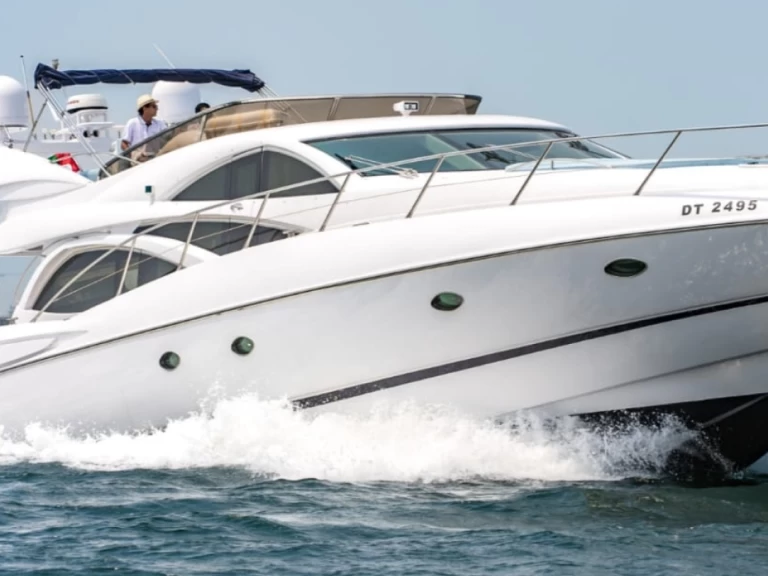 Bareboat Rental Luxury Yacht Sunseeker with a boat licence