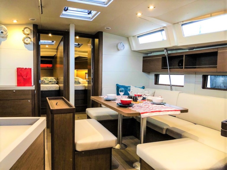 Rent a Bénéteau Oceanis 46.1 Sami