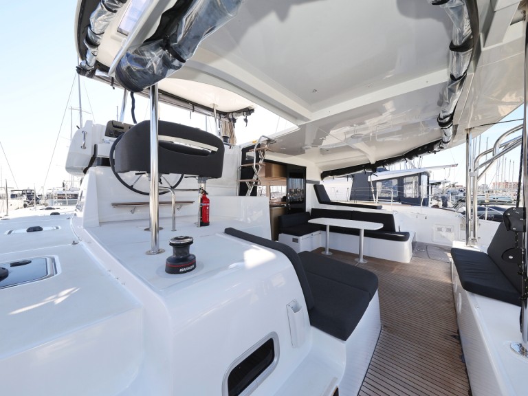 Catamaran rental with or without captain Lagoon Sukošan