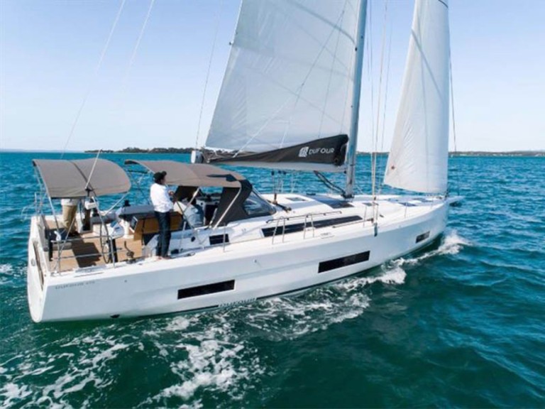 Yacht charter Šibenik cheap Dufour 470