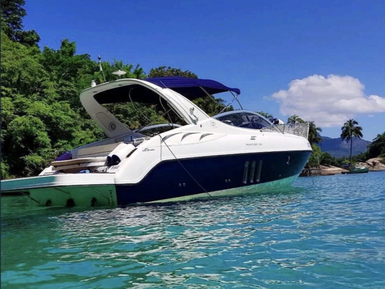 Boat rental PHANTOM Phantom 30 in Paraty on Samboat