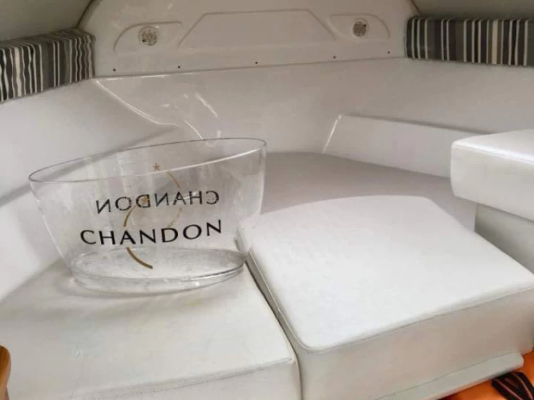 Yacht charter Armação dos Búzios cheap Focker 22