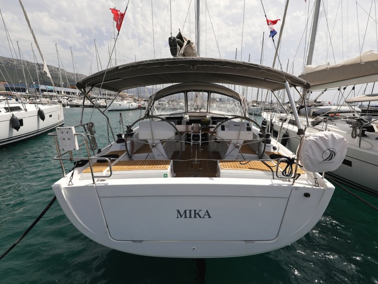 Boat rental Hanse Hanse 458 in Sukošan on Samboat