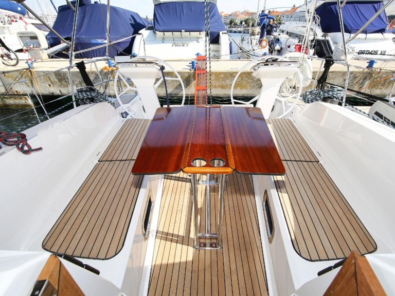 Sailboat rental with or without captain Bavaria Murter-Kornati