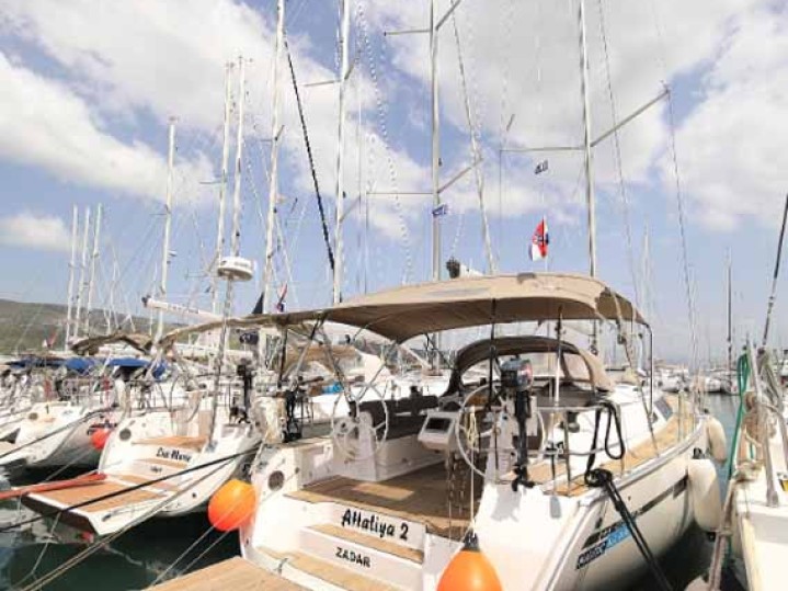 Rent a Bavaria Cruiser 46 Murter-Kornati