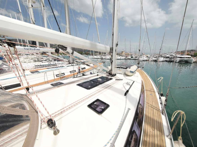 Sailboat rental in Murter-Kornati - Bavaria Cruiser 46