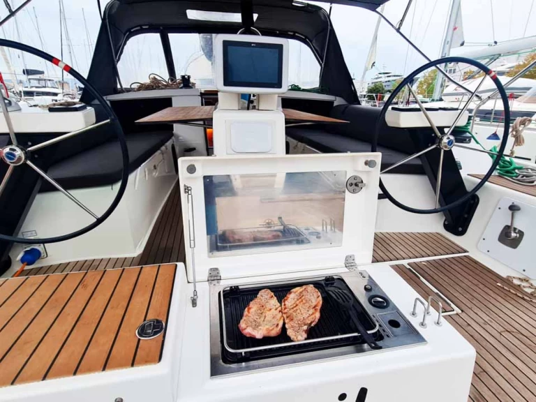 Sailboat rental with or without captain Dufour Jezera