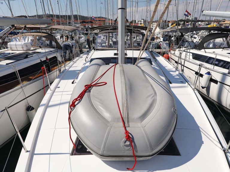 Boat rental Dufour Dufour 470 in Murter-Kornati on Samboat