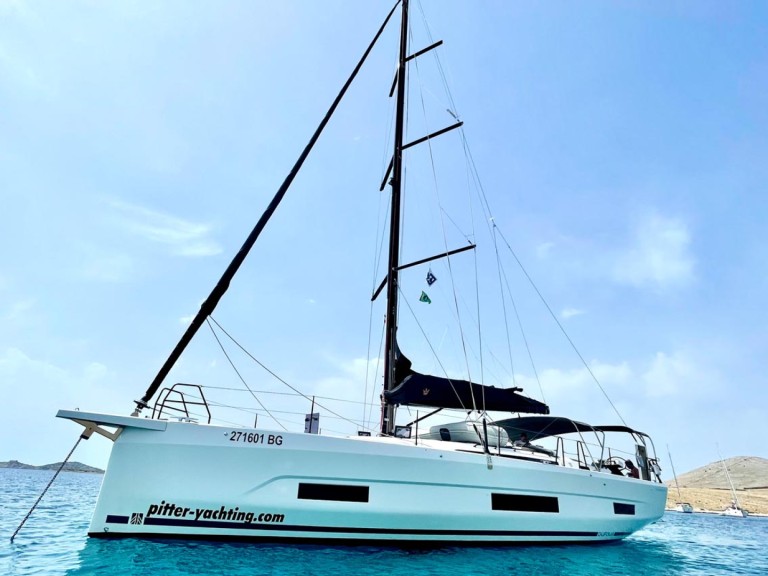 Bareboat Rental Sailboat Dufour with a boat licence