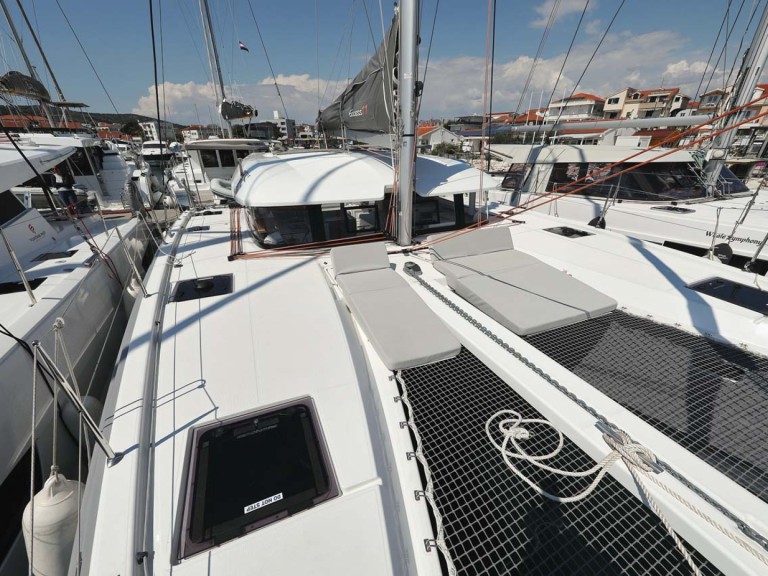 Catamaran for rent Pula at the best price
